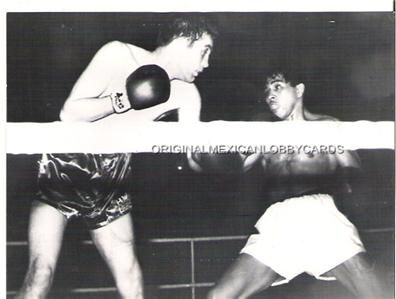 BOXER HOWARD WINSTONE VS VICENTE SALDIVAR PHOTO 1965  