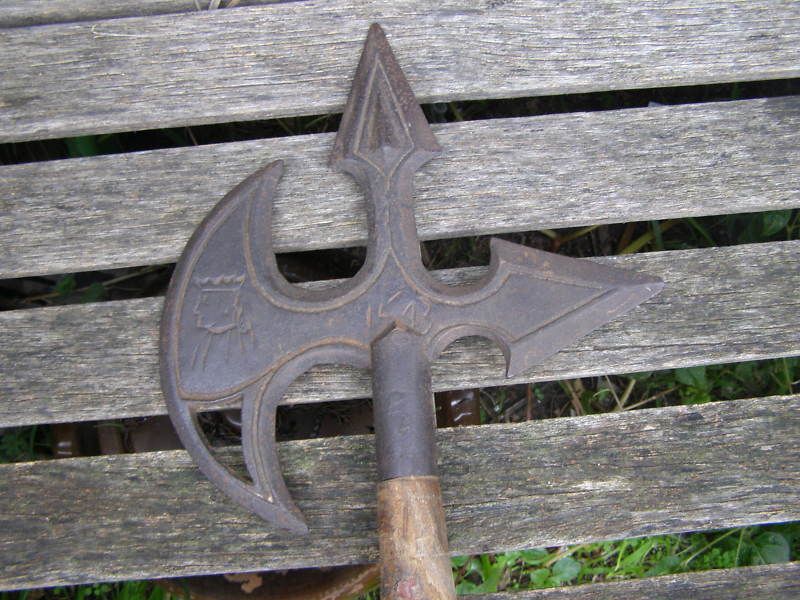 ANTIQUE 1543 ELIZABETHAN ERA KING IRON SPEAR BATTLE AXE  