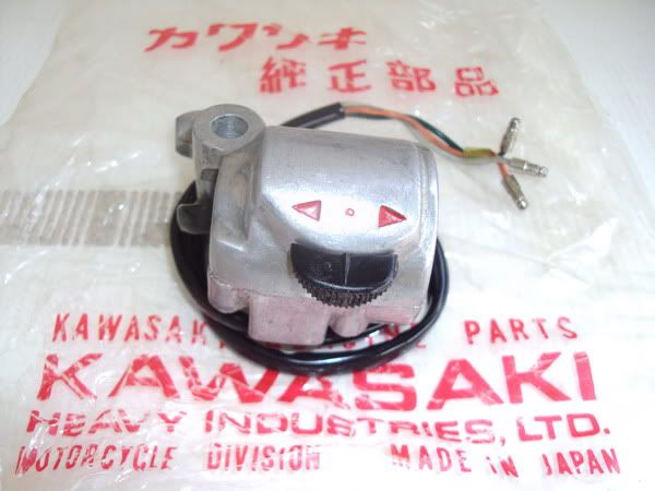 KAWASAKI A1 A7 GA1 GA2 C2SS G3SS MT1 W1 W2 KV75 HANDLE SWITCH RH NEW 