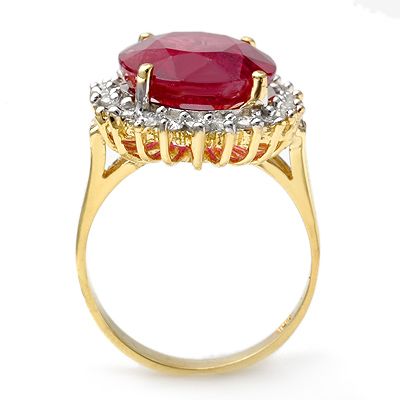 VINTAGE STYLE 12.00 ctw RUBY & DIAMOND RING ELEGANTLY SET IN 14KT 