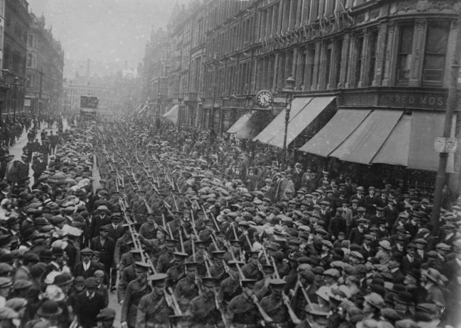 early 1900s photo Ulster Volunteers, Belfast  