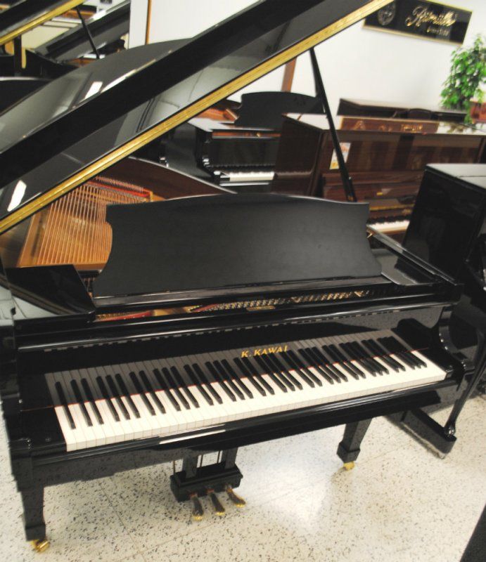 Kawai Grand Piano 510 Model KG2  1994  