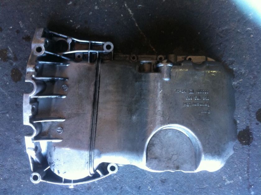 VW PASSAT AUDI 1.8T AEB OIL PAN 058103603  