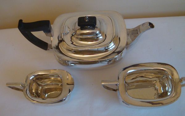 Silver Tea set large & heavy Sheffield 1941 Walker Hall  