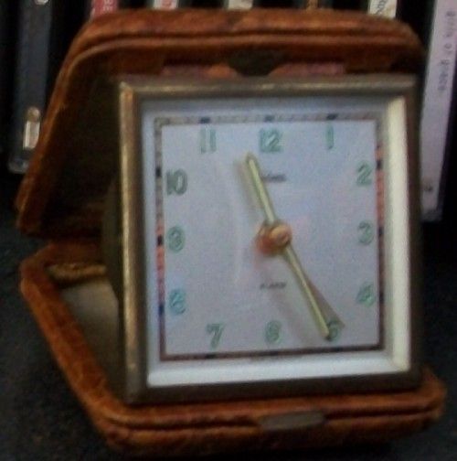 VINTAGE ENDURA WEST GERMANY 1940S TRAVEL CLOCK IN CASE  