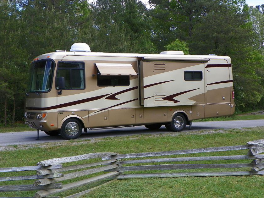 2005 SAFARI TREK 30 CLASS A MOTORHOME 2 SLIDES SLEEPS 4 NICE