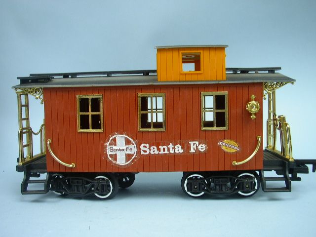 Scale Santa Fe Caboose by New Bright   Rio Grande  