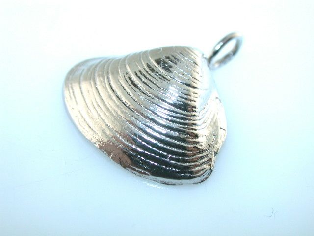 Vintage SEASHELL STERLING SILVER CHARM PENDANT  