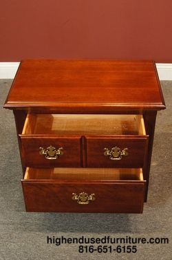 THOMASVILLE Winston Court Cherry Two Drawer Nightstand  