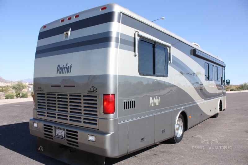 2000 BEAVER PATRIOT TICONDEROGA SLIDE OUT CLASS A DIESEL RV CLEAN in 