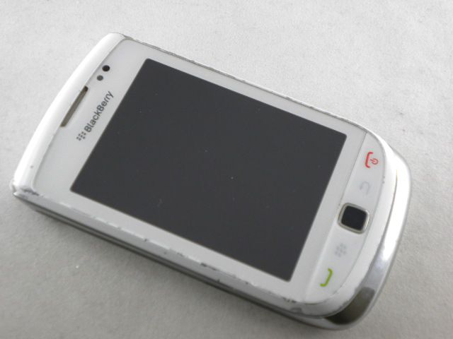 UNLOCKED WHITE RIM BLACKBERRY TORCH 9800 AT&T T MOBILE ANY SIM 