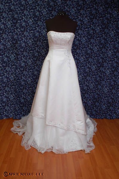 White Satin w Organza Strapless Beaded Wedding Dress 10  