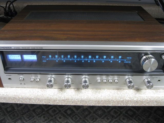 Pioneer Stereo Receiver & AM/FM Tuner SX 535 4 speaker hook up good 