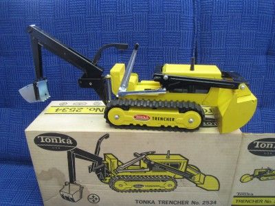   TONKA TRENCHER EXCELLENT CONDITION 2534 IN BOX PRESSED STEEL TOY TRUCK