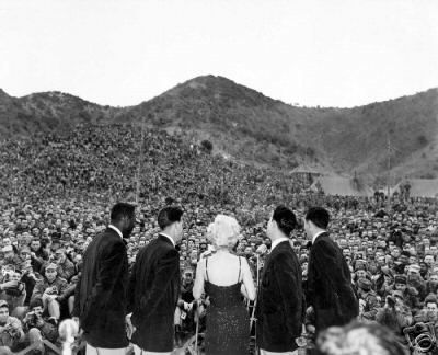 Marilyn Monroe Korea 1954 First Marine Division  