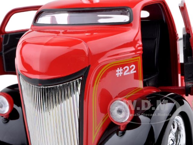 1947 FORD COE FIRE DEPARTMENT TOW TRUCK 1/24  