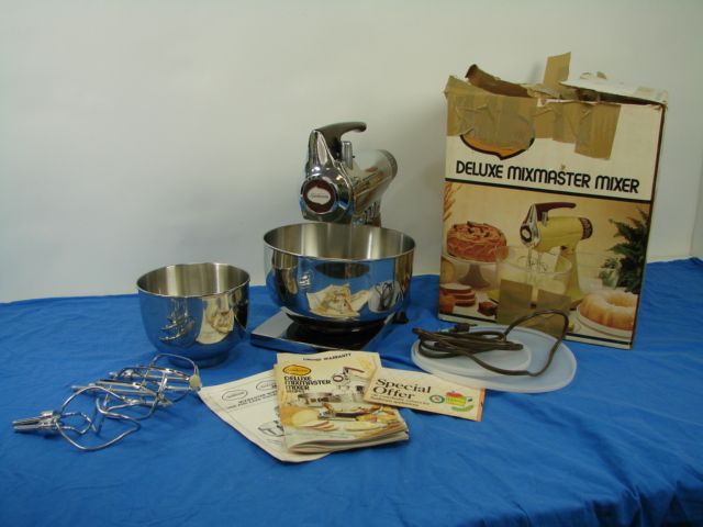 Vintage 1950s Chrome Sunbeam 12 Speed Deluxe Mixmaster Mixer Kitchen 