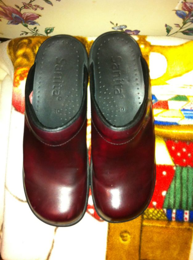 SANITA WOMENS BURGUNDY CLOGS SIZE 8 DANISH CLOGS  