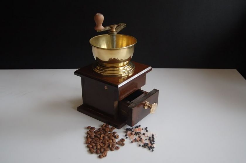 COFFEE WOOD BOX GRINDER MILL HAND WINDING HAND MADE  