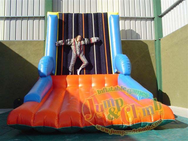 NEW INFLATABLE SPORTS & GAMES   FUN VELCRO WALL W SUITS  