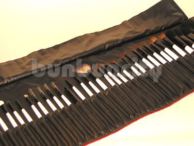 32 pcs MAKEUP BRUSHES SET, SABLE & GRAY SQUIRREL HAIR  