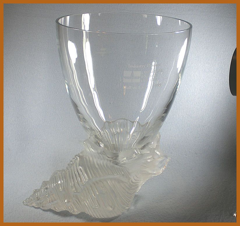   de Champagne Sea Shell Presentation Award Vase Offshore Energy Center