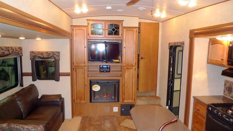 2012 Sunset Trail 26RB triple slide Fifth wheel w/ cap slide & outside 